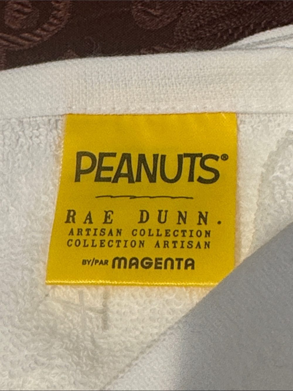 🏈🍂Rae Dunn Snoopy 'Football Season' Kitchen Towel Set - Picture 5 of 7